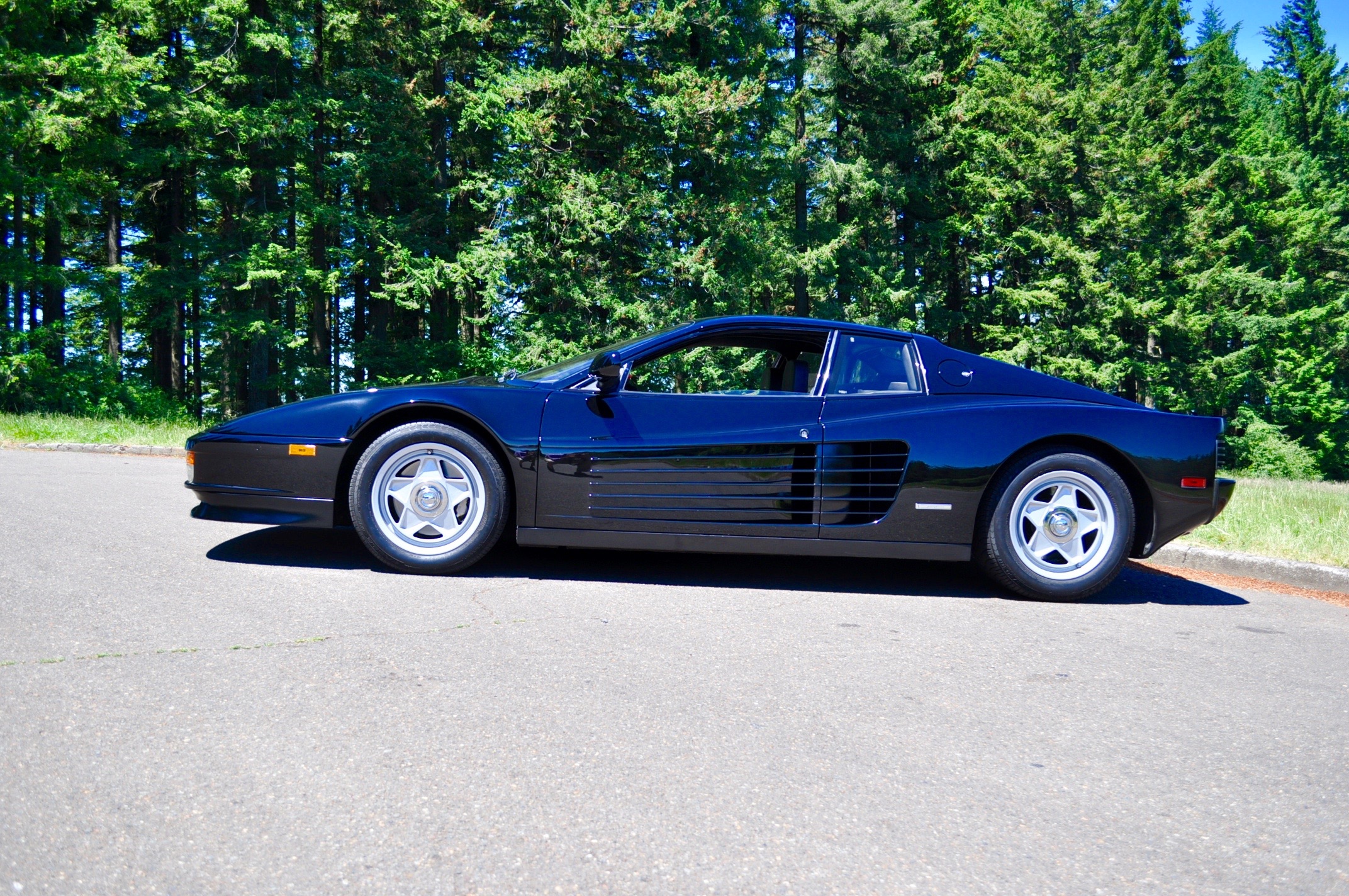 ferrari testarossa 1988