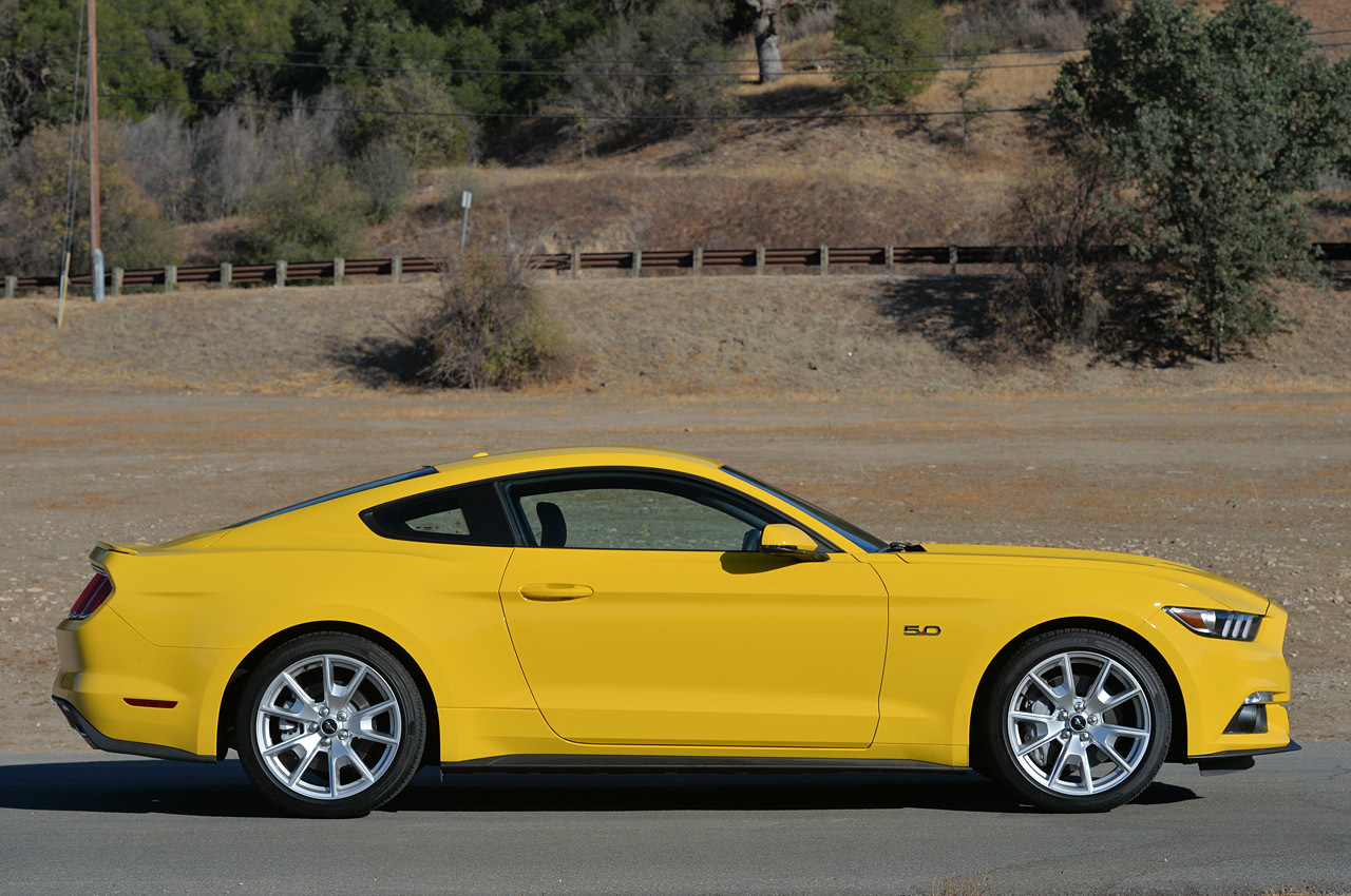 2015 Ford Mustang GT 5.0L V8 435 HP 3,705 LBS $36K-$43K full pictures/video